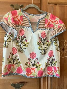 NWOT Women’s Boutique Floral Cotton Peasant Top in Pink & Green, size large